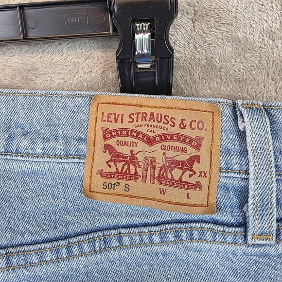 Levis 501 Skinny Jeans Womens 29 Light Wash Blue Denim Button Fly Frayed Hem - Picture 10 of 13